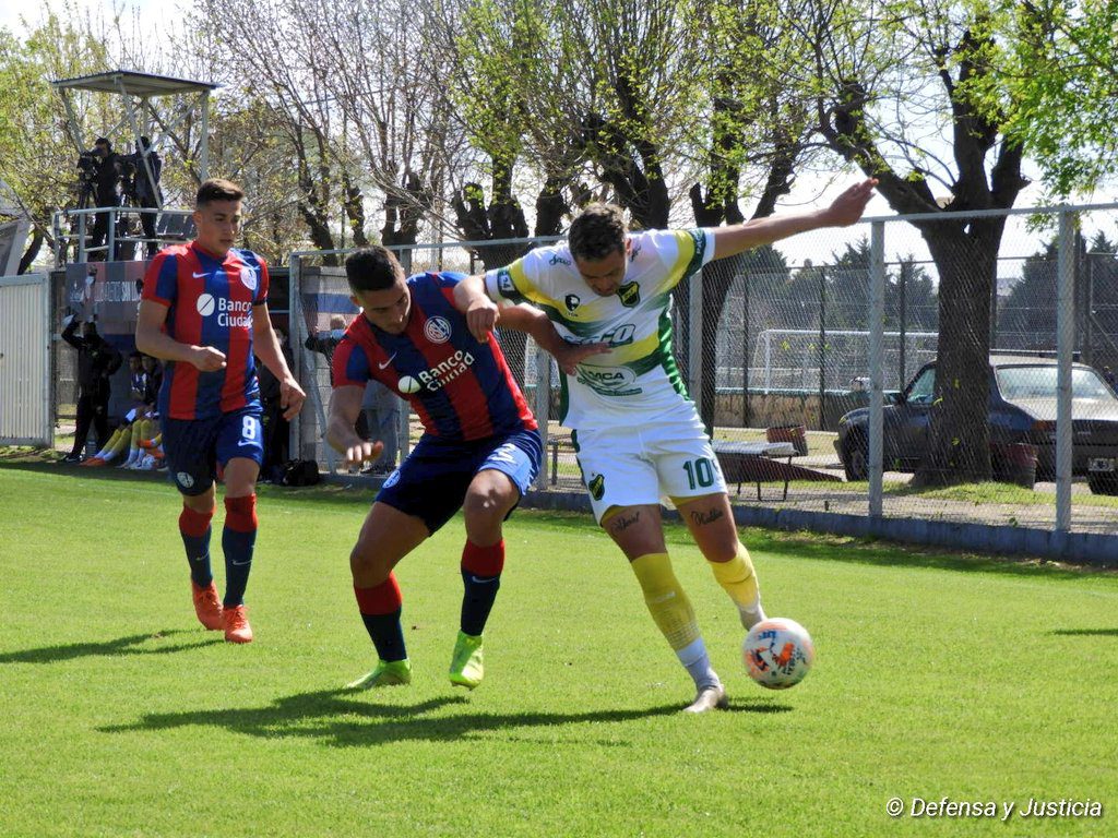 La Reserva De San Lorenzo Cayó Frente A Defensa Y Justicia San Lorenzo De América 8601